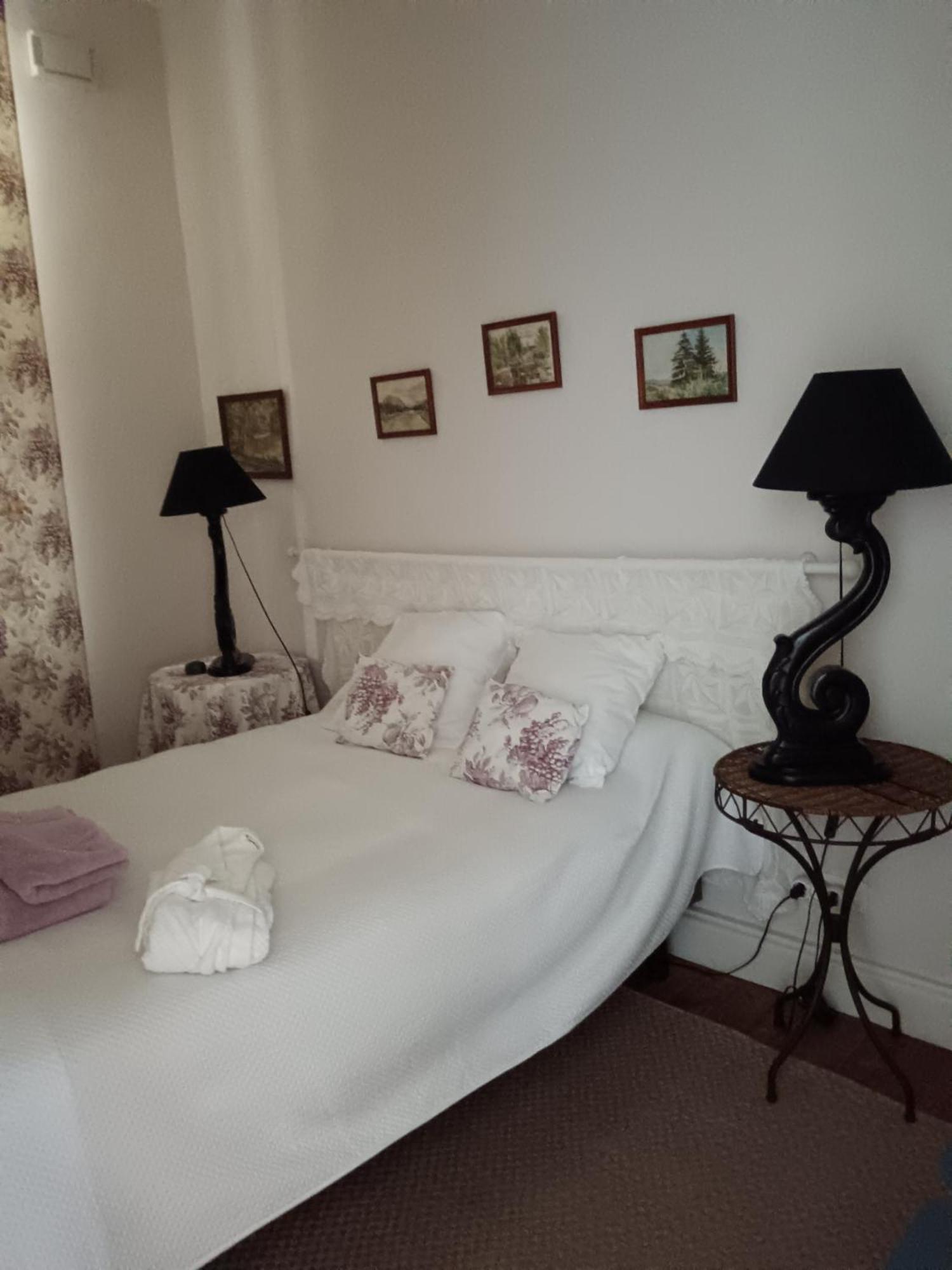 Castel La Bergerie Bed & Breakfast Laglorieuse Exterior foto